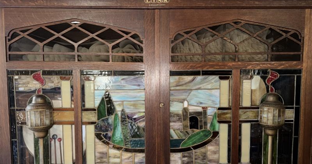 Link AX mechanical player piano with stained glass cabinet